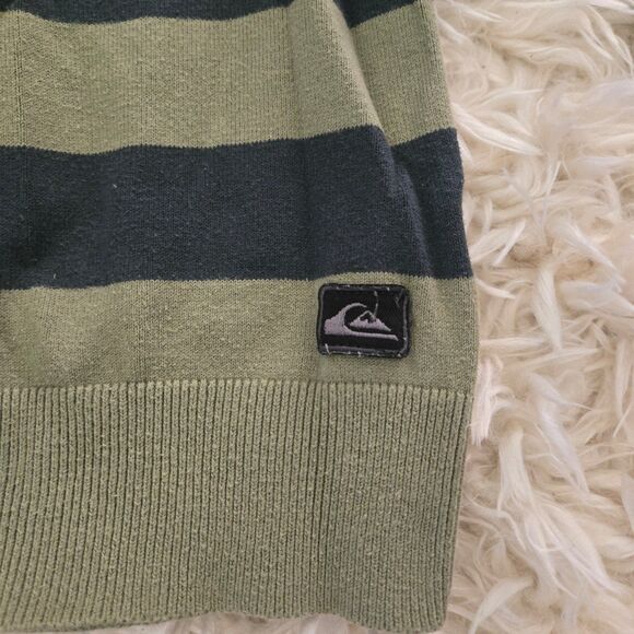 Quiksilver Boys Striped Sweater Size Medium - Picture 2 of 4